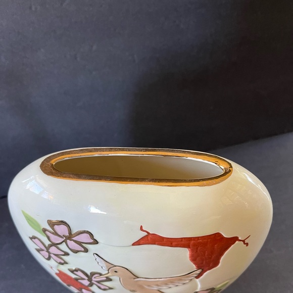 Hummingbird hand painted vase - Picture 2 of 4